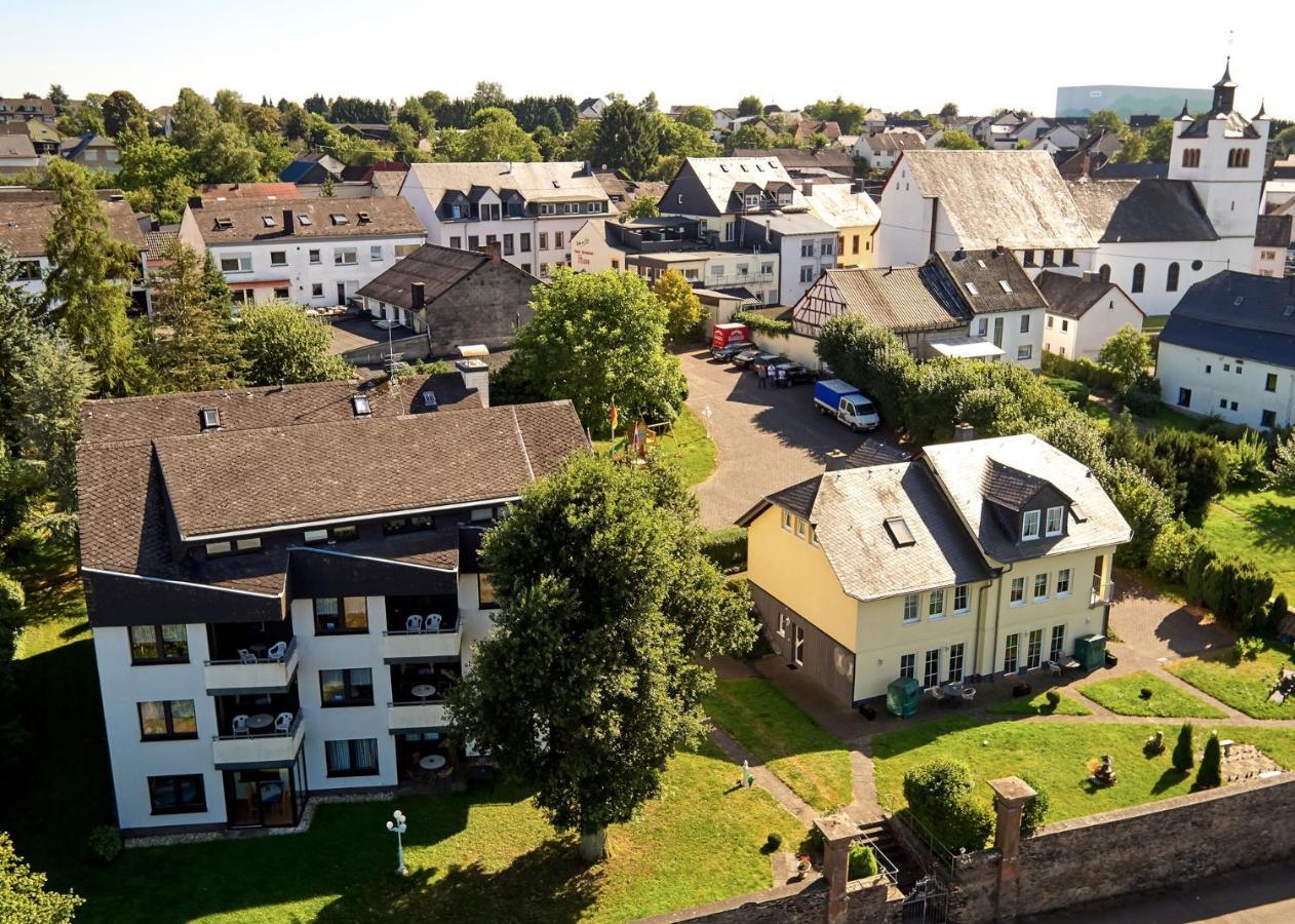 Hotel-Restaurant Maas Lutzerath Zewnętrze zdjęcie